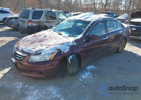 2011 Honda Accord 3.5 Ex z USA, uszkodzony, nr VIN 1HGCP3F70BA022027